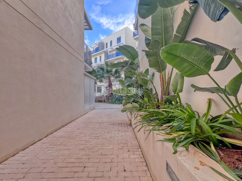 Foto b4485ea0-fd1b-42e9-bd44-f538b5148200. Lloguer àtic amb aparcament piscina a El Montgó Dénia