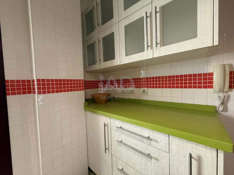 Foto cb1764d8-9d1f-45ba-8802-9fc99643ad63. Flat with heating parking in Lepe