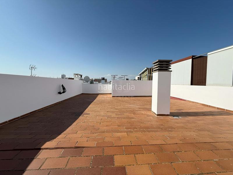 Foto cb7df1d5-6e1d-48f7-9497-86fb50176c25. Flat with heating parking in Lepe