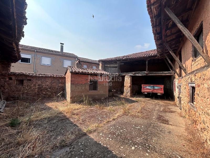 Foto cb77dd7f-8c03-4b2b-bba7-0218d50404bc. Casa a Cuadros