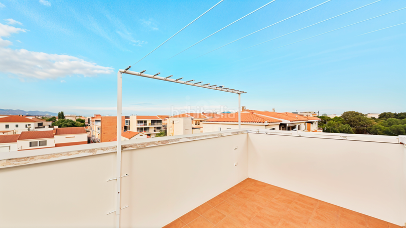 Foto 3a557fe8-7b54-42cf-abe9-7a2d965741ce. Appartamento in calle estany 10 10 in Sant Salvador Coma-ruga