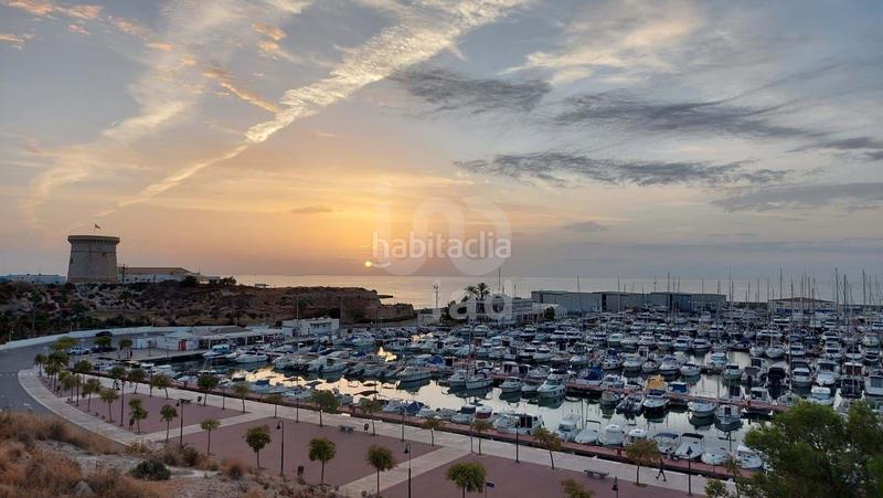 Foto 19fc55e8-551a-49c1-b7b9-b0becb67c48d. Xalet amb calefacció aparcament piscina a Pueblo Español-Coveta Fumá Campello (el)