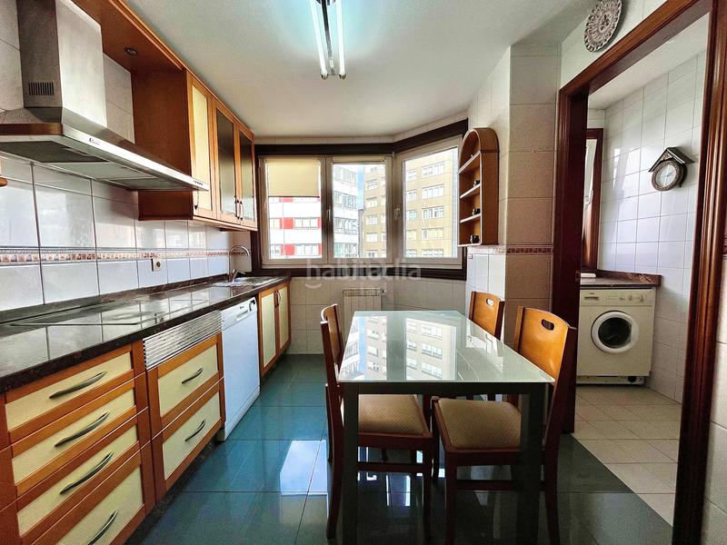 Foto e9eaafe1-42bd-4160-8702-8bd3cbbb284e. Appartamento con riscaldamento parcheggio in Vioño Coruña (A)