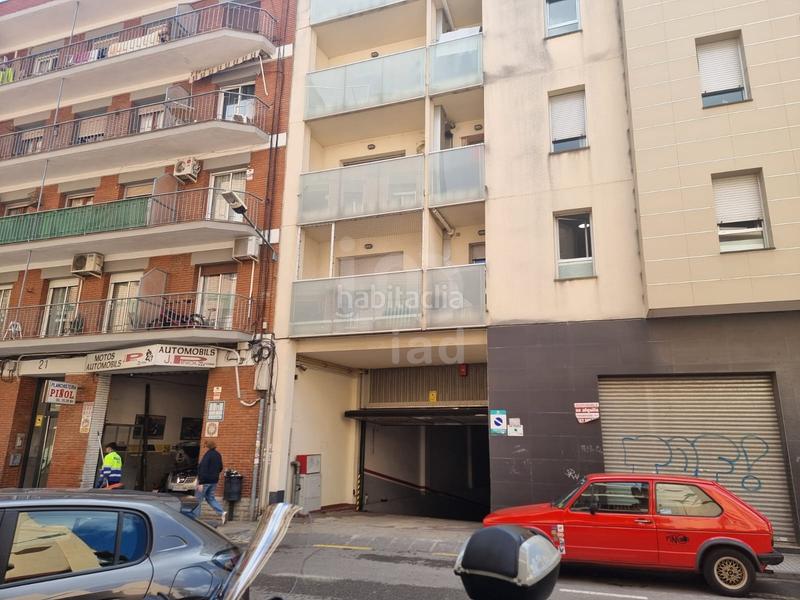Foto dcd35c27-1058-482c-ad5e-a70175716992. Parking voiture dans Centre Reus