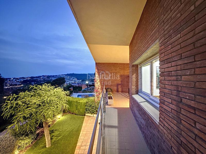 Foto e15b6f87-c590-4eda-9198-6c31c3377a37. Casa con riscaldamento parcheggio piscina in Teià
