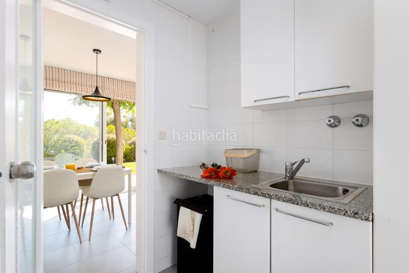 Foto f70bffb6-4955-47d4-963e-82a29076b6c7. Casa con riscaldamento parcheggio piscina in Teià
