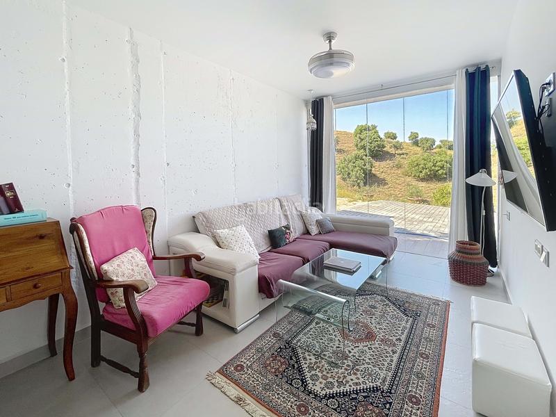 Foto 342cbc38-7375-4b21-9ba9-756e0db97299. Haus mit heizung parking pool in Centro Alhaurín el Grande