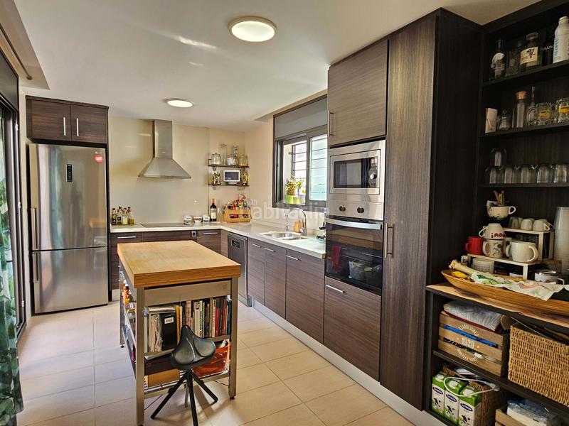 Foto 9f4ea389-0ca9-4636-95e0-eaa35839330e. Casa bifamiliare con riscaldamento parcheggio in Centre Sant Pere de Ribes