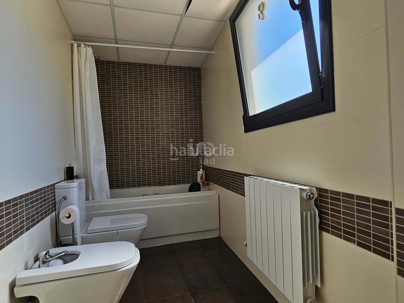 Foto c426ba5b-12bc-4edb-9397-f8980a2a96f1. Maison jumelée avec chauffage parking dans Centre Sant Pere de Ribes