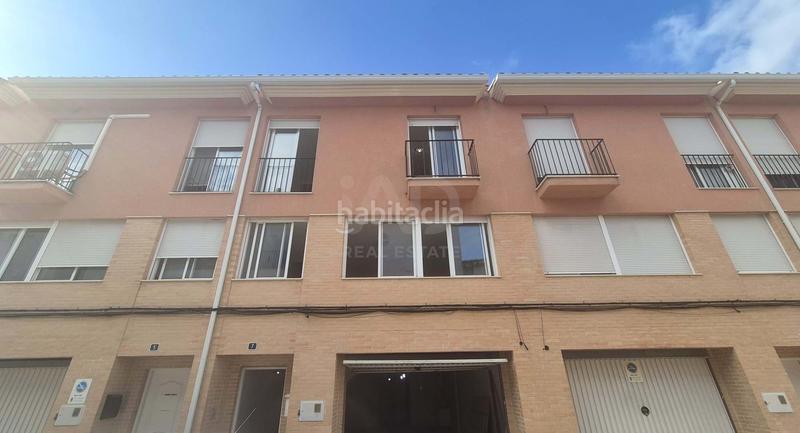 Foto 4a30aed3-9244-49aa-86e6-7b3ed8fdaf4c. Casa pareada en Real de Gandía
