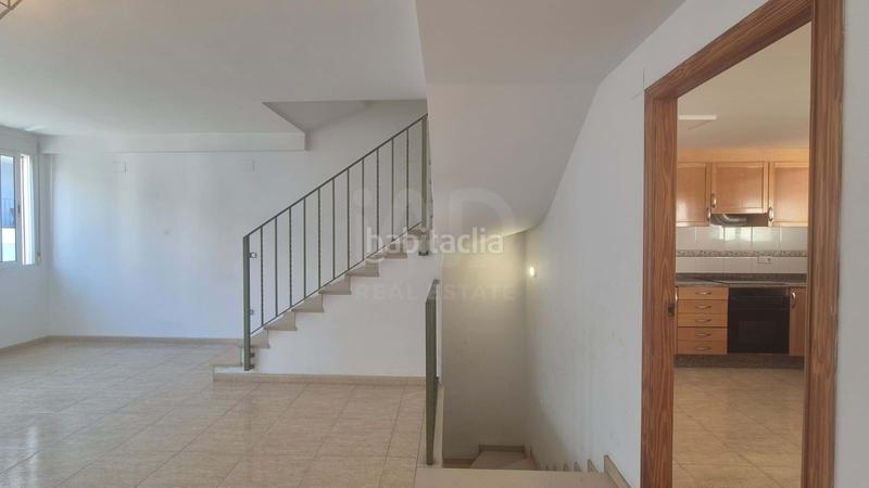 Foto c43bbda4-1fcb-4f62-afef-28e940950468. Casa pareada en Real de Gandía