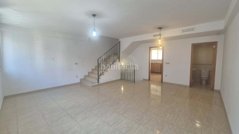 Foto c895e1bc-8201-4c54-b72b-399b6dc43aed. Casa pareada en Real de Gandía