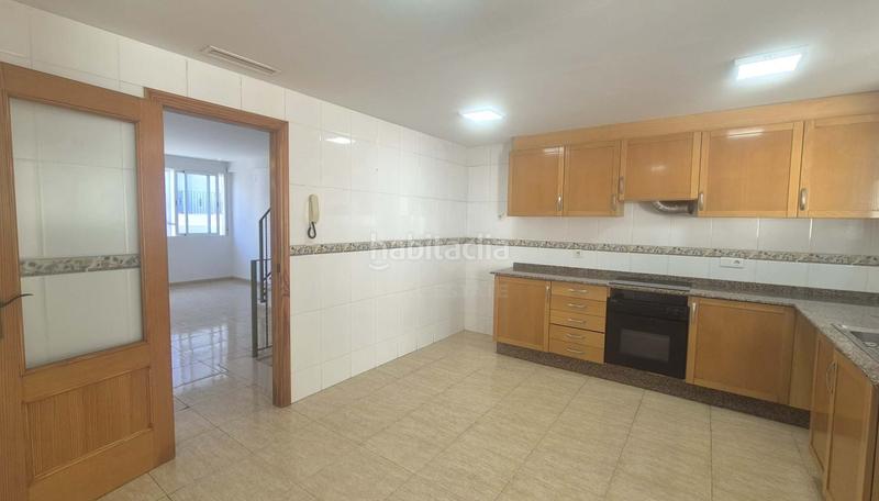 Foto cf17b225-8369-482c-b7da-eea8169bcdcc. Casa pareada en Real de Gandía