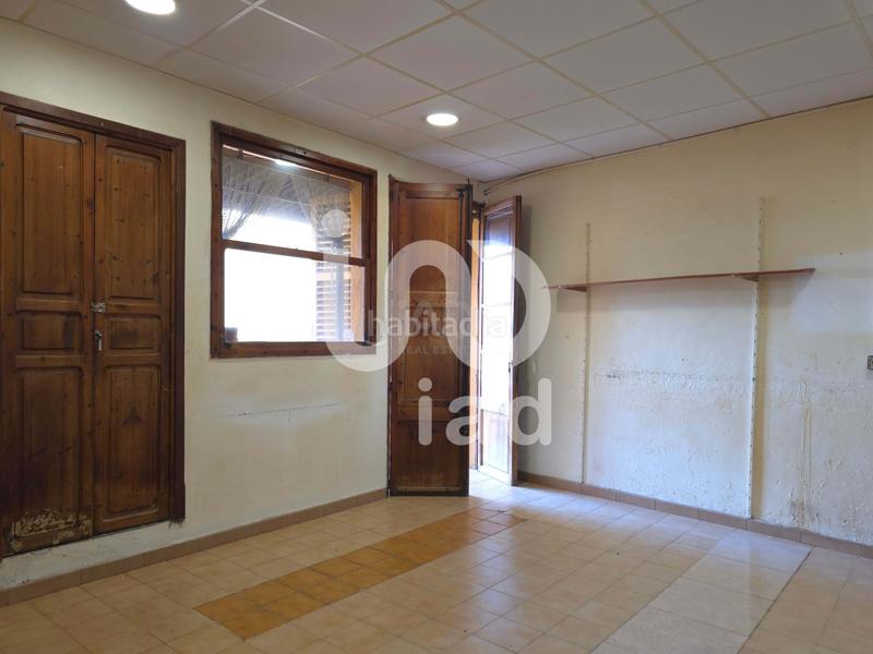 Foto 4f700feb-5073-44d8-ac9c-f7cf2d0bf0ff. Alquiler local comercial en Campanet