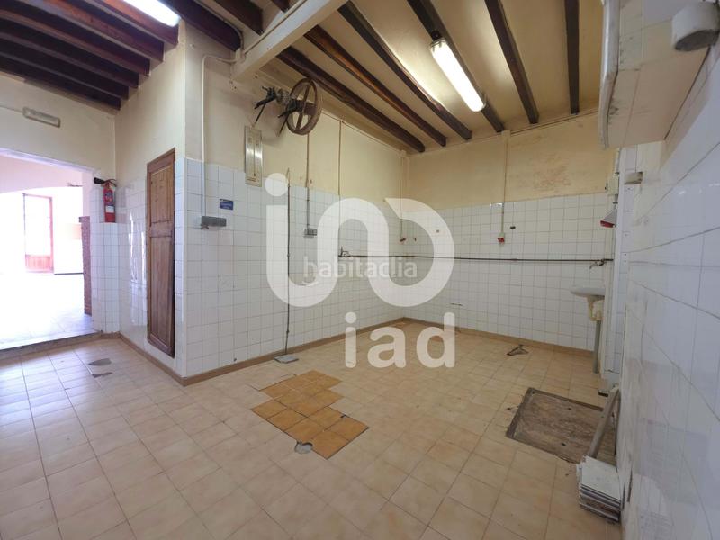 Foto 81c02418-7f39-451b-b0b5-5b31230b8250. Lloguer local comercial a Campanet