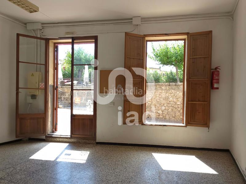 Foto 9e57a8bd-d376-476f-97be-b0748ff53e2a. Lloguer local comercial a Campanet