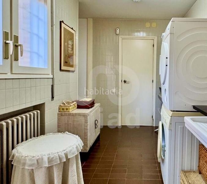 Foto b4cc1ab6-f6ff-4180-b9c9-8ea3f69a8135. Casa en Cabrils