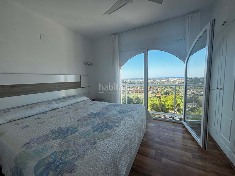 Foto c6e3c812-d2db-43b0-99d2-44b3afcd7f6e. Casa bifamiliare con riscaldamento parcheggio piscina in Dénia