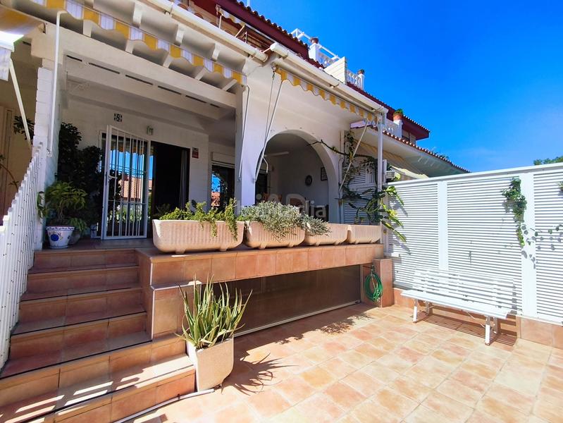 Foto 82ea8c77-c5a7-48b5-8277-5e272c2f416f. Casa in calle de la dorada 3 3 in Cabo de las Huertas Alicante