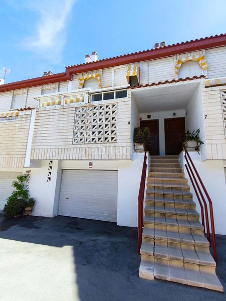 Foto baeb6cf7-60d2-4d4f-b276-745a4d76ff4e. Casa in calle de la dorada 3 3 in Cabo de las Huertas Alicante