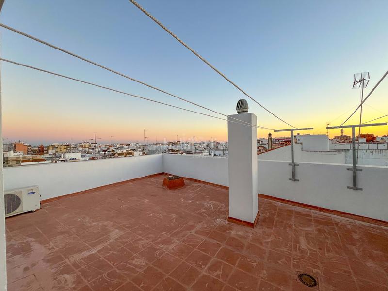 Foto 73b41558-bbc0-4d58-a441-137de4f27ec9. Appartement avec chauffage dans Isla Chica Huelva