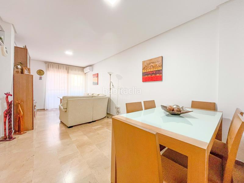 Foto 126caa88-4b8b-47b5-8c15-b7c0ee79558c. Etagenwohnung mit heizung in Isla Chica Huelva