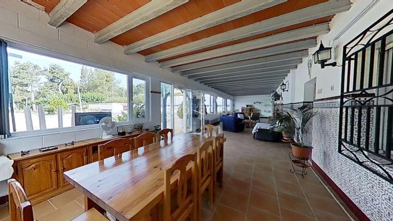 Foto adb2f646-d9db-402a-9d8c-10cd434fb691. Maison avec parking piscine dans Ibi