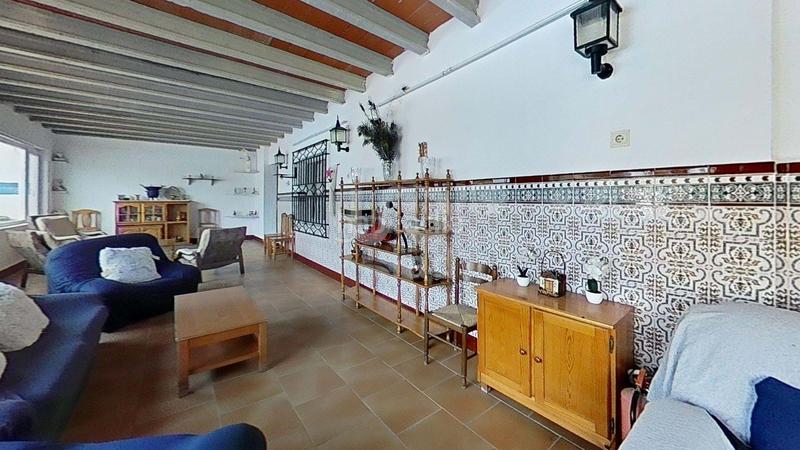Foto e3acc023-58a0-45d8-9654-0074fc59cff4. Maison avec parking piscine dans Ibi