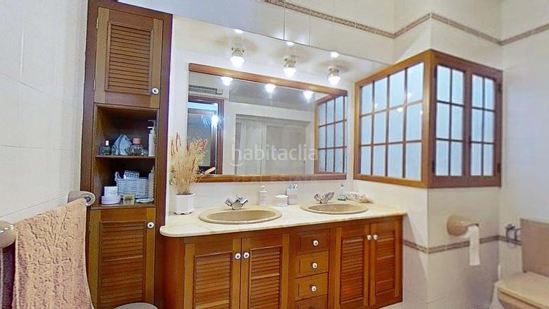 Foto be1355e7-08d1-466d-a230-a3074042c27e. Casa amb aparcament a Centre La Ràpita