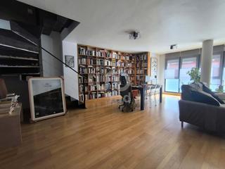 Zweistöckige Wohnung in San Mamés - La Palomera