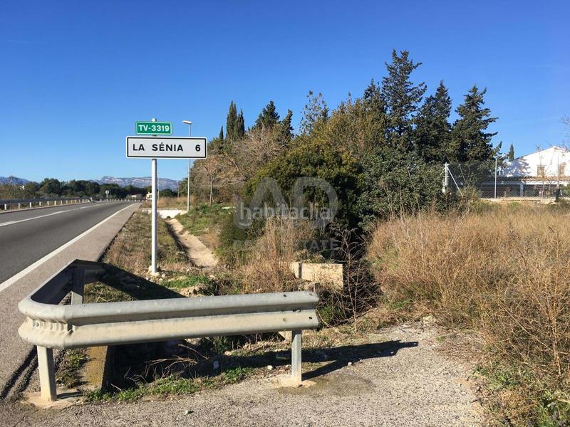 Foto 9138f7f9-944c-442b-a502-b8de57343148. Rural plot in Ulldecona