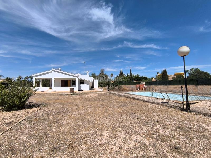 Foto df8cb541-1e0c-4b8f-a2f3-f0875163d9c2. Chalet with parking pool in Alzabares Elche / Elx