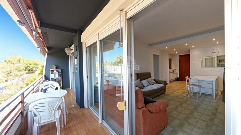 Foto 3dcfe46b-e3fe-4b2c-90d2-fac58e55abb3. Etagenwohnung mit heizung in El francas Coma-ruga