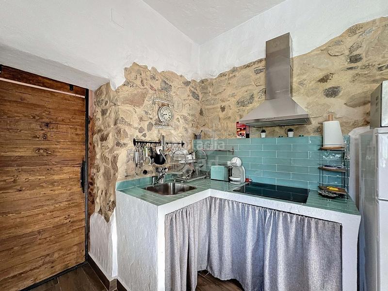 Foto 0d7b3500-c3ae-40a3-9394-47ab0311ea4c. Edificio en Facinas Tarifa