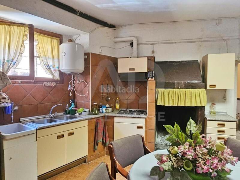 Foto 0e895dd8-3f03-4cf6-a44e-6d28c89f8f48. Edifici a Valjunquera