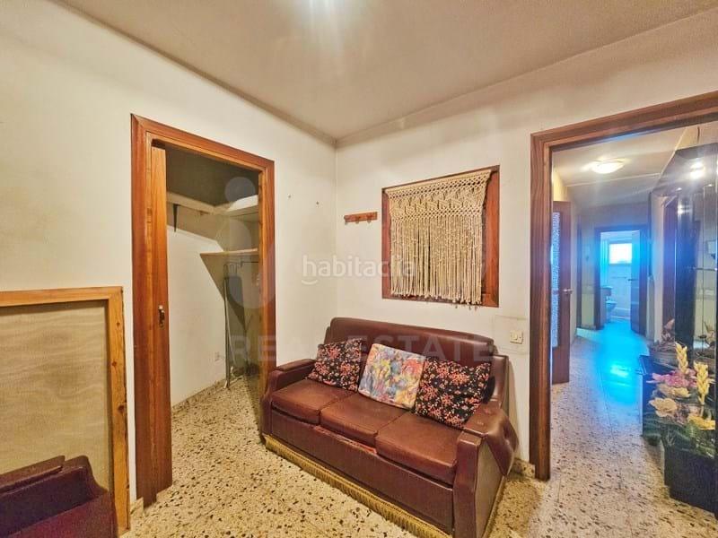 Foto 73643a25-bbfc-4374-ac58-c0e552463206. Edifici a Valjunquera