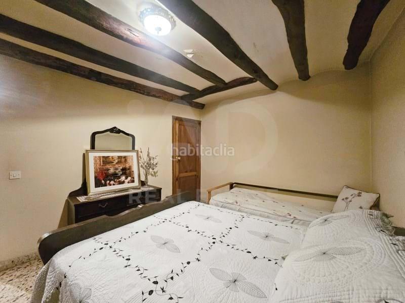 Foto b14ff6cc-c74e-43ad-be40-548e330a04ae. Edifici a Valjunquera