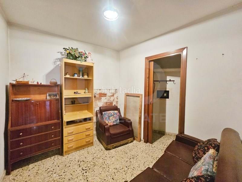 Foto f1c9ff19-bfa3-4f15-b25f-192e2181b217. Edifici a Valjunquera