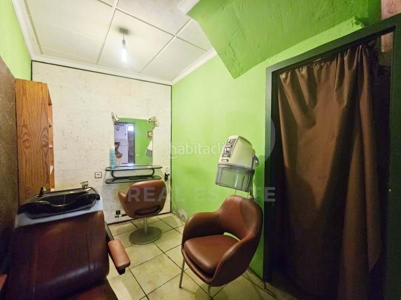 Foto f98fbe7d-ab61-4022-9950-69afafe6dd14. Edifici a Valjunquera