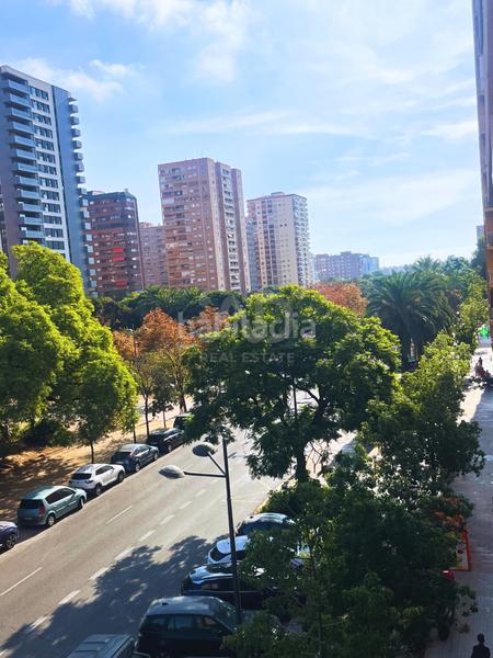Foto 4c8463d8-ea8a-49ee-8b28-27086b3e227d. Location appartement dans Ciutat Jardí Valencia