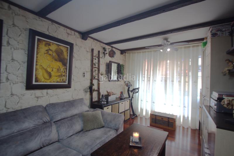 Foto a3a75324-7a40-40c8-b5b6-1bedb70d1419. Piso en Kabiezes Santurtzi