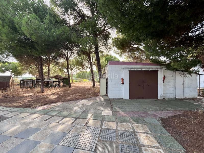 Foto db635050-30e0-4a46-aad5-40420f0e5a3c. Casa amb aparcament a Cartaya