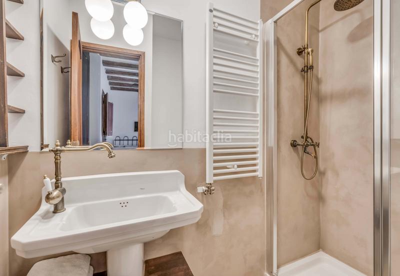Foto 802c5a8c-d694-43a3-bb13-d88b32b2a185. Dachwohnung in cl tallers in Raval Barcelona