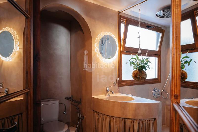 Foto b5ed36df-ed92-493e-8f85-c848870f5e80. Dachwohnung in cl tallers in Raval Barcelona