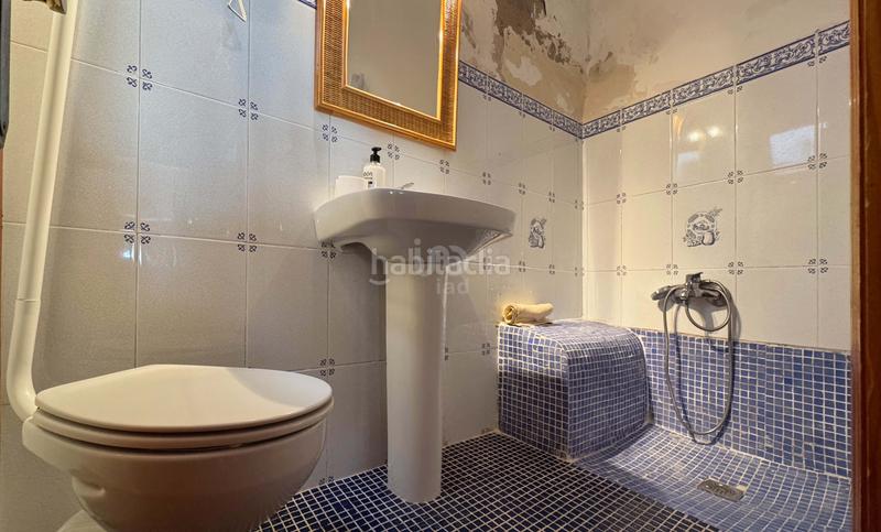 Foto 1a8bbae7-4049-4917-8e5c-9eb2b3027aa9. Edifici a Pego