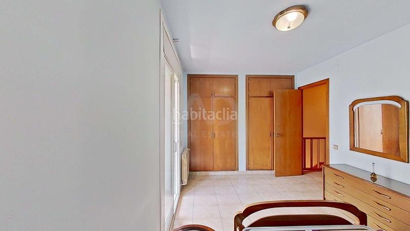 Foto 1d1ee785-db7b-477e-92b3-71e943e2eca6. Casa aparellada amb aparcament a El Tancat-Mas d´en Gual Vendrell (El)