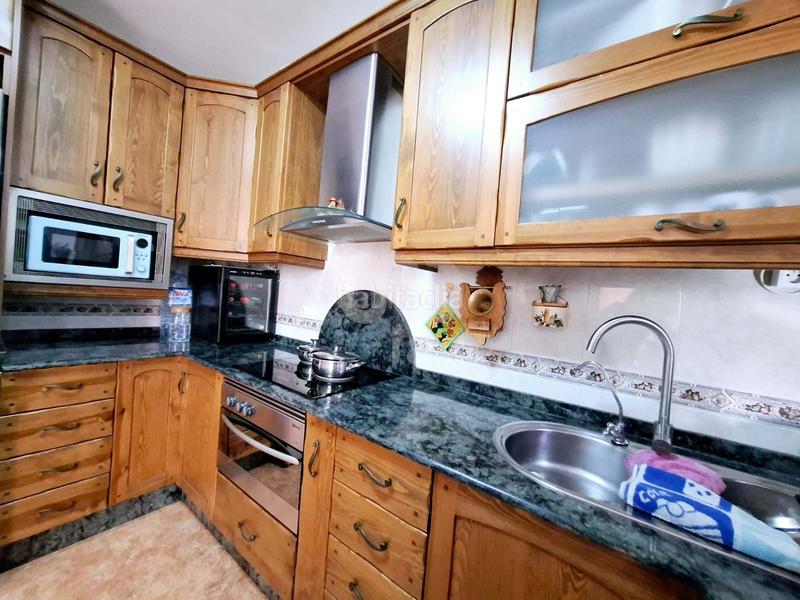 Foto d3275d13-8990-4c10-8841-932a38fd92ae. Casa pareada en Taberno