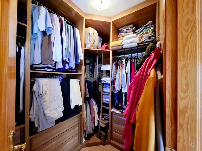 Foto dffdfb8d-75ad-4f9e-924b-5250693a10db. Casa pareada en Taberno