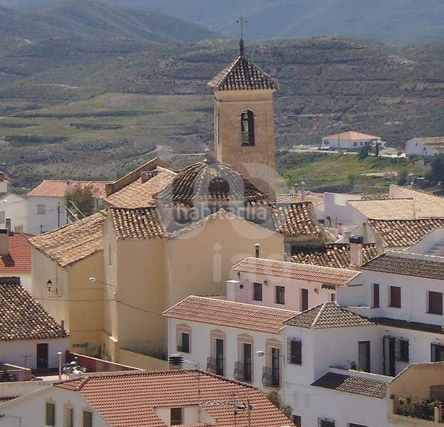 Foto f8d59c1f-56df-49ac-8262-762d117d9023. Casa pareada en Taberno