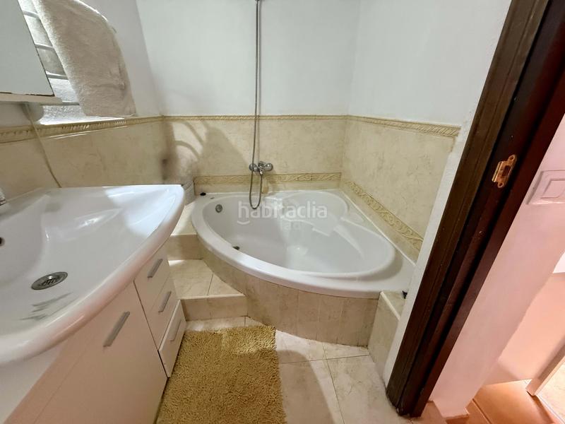 Foto 1d2df9b8-2b10-4e84-b84b-1027080b4396. Edificio en Xaló